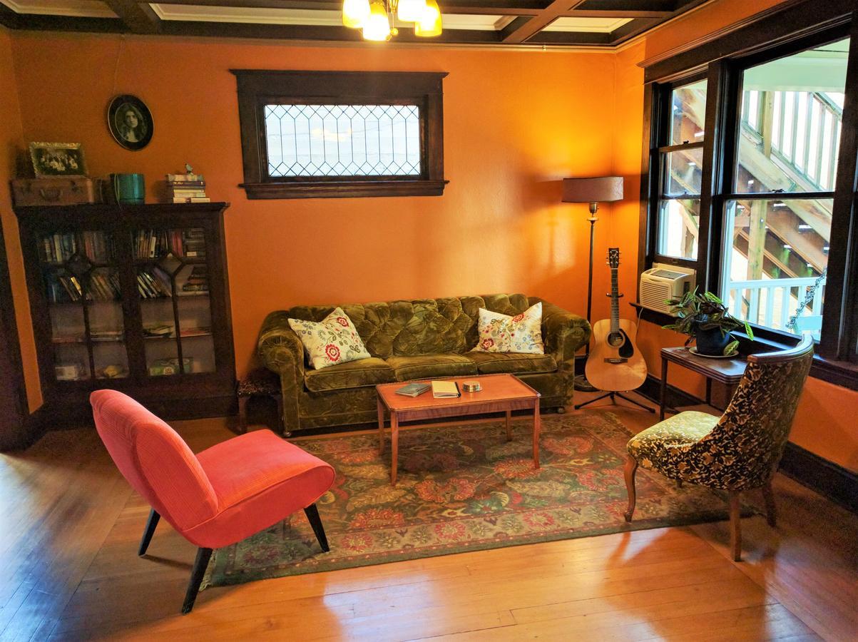 Bluebird Guesthouse Портленд Екстер'єр фото